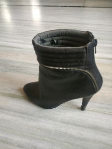 Westside Pointed Heels Shoes
