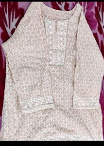 Peach Colour Chikenkari Kurti 🌼