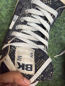 Stylish Black Sneakers