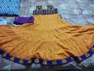2 Dress For 800