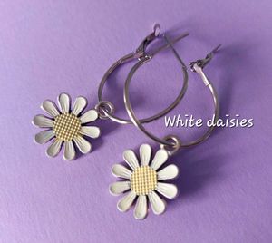 White Daisy Earring Hoops🤍🪽