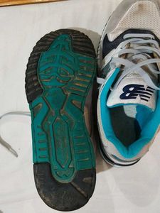 New Balance Sneaker (white/blue)