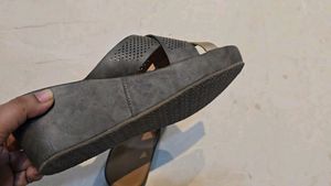 Sandle - Lemon And Pepper