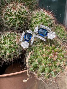 TITANIC BLUE AD STONE STUD