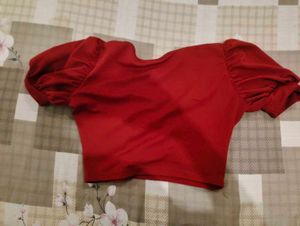 Red V-neck Crop Top
