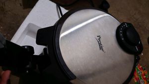BRAND NEW PRESTIGE ROTI MAKER