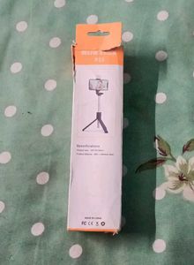 Selfie Stick R15 With Tripod And Flashlight Remote