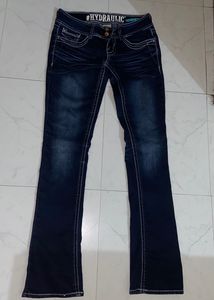It’s a Y2K Low Waist Jeans!!!