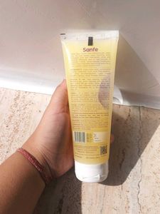 Pure Kesar Exfoliating Gel