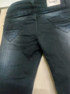 Dark Wash Distressed Skinny Jeans