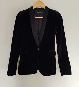Zara Tuxedo Velvet Collar Blazer