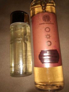 Forest Essentials Body Oil Free Shower Gel