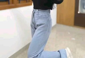 Light Wash Wide Leg Jeans