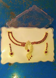 Red &amp; Gold Jewelry Set