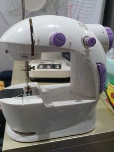 Mini Sewing Machine
