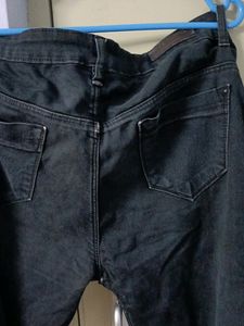 Black Jeans With Flaws,
