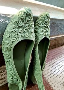 Sandal