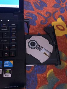 Lenovo Laptop i3 298 GB HDD