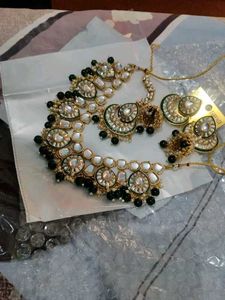 jewellery set