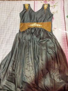 Party Wear Gown 🖤