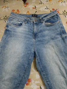 Mid-wash Blue Jeans