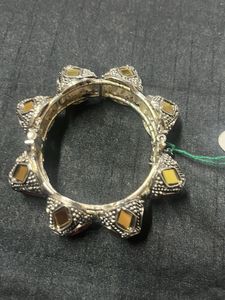Vintage-Style Bangle Bracelet