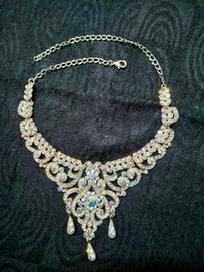Multicolour Neck Piece