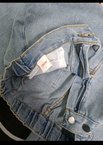Light Wash Straight Leg Jeans