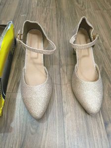 Women&#39;s Heels✨