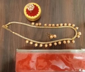 Pearl Necklace