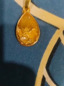 Gold Teardrop Pendant