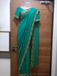 💚🫰🏻Elegant Stone Work Saree + blouse 💚🫰🏻