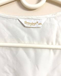 White V-Neck Tie-Up Top | Size 4XL
