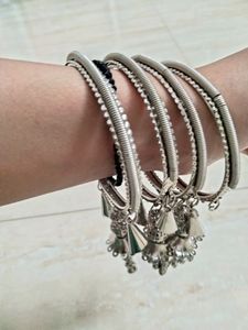 Metal Bangle Set