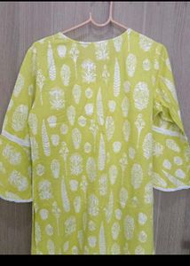 Elegant Yellow Printed Kurta Set