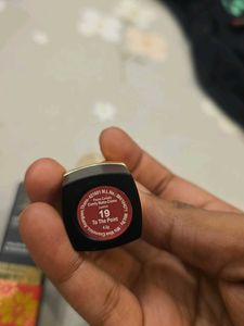 Faces Canada Comfy Matte Lipstick