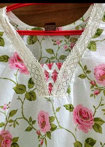 Floral Print Kurti with Lace Detail