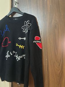 Stylish Black Graphic Print Sweater