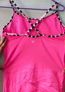 Swimming top with lining and adjustable straps