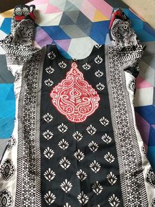 Floral Print Black &amp; White kurta &amp; Patiala