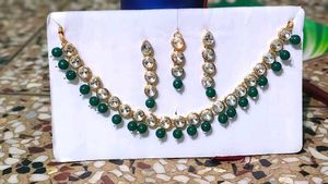 Green Stone Necklace Set