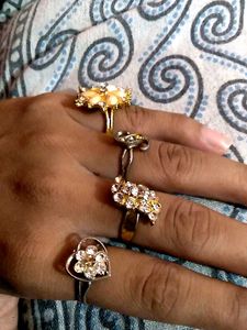 Hair Accessories+4 Set Of Rings