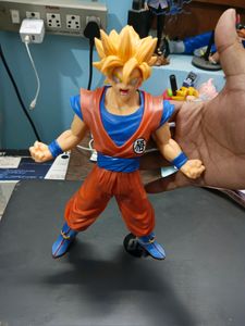 Goku Anime Figure