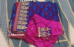 Beautiful Heavy Lehenga Style Sare Contrast Blouse