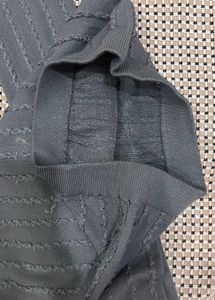 Super stretchable, knitted legging