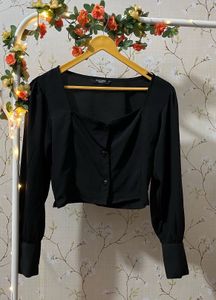 Black Long Sleeve Crop Top