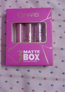 Mars nude lipsticks