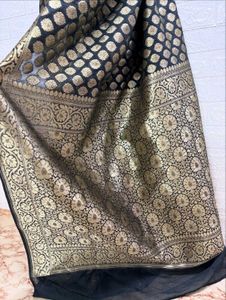 black n gold Banarsi saree