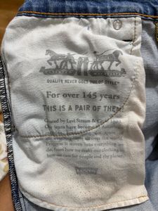 Levi’s Light Wash Denim Jeans