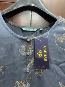 Grey N Gold Print By Avaasa.